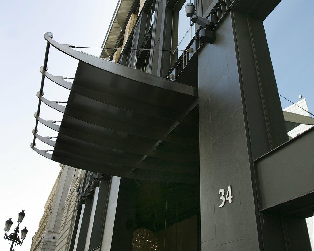 Urban, A Small Luxury Of The World Hotel