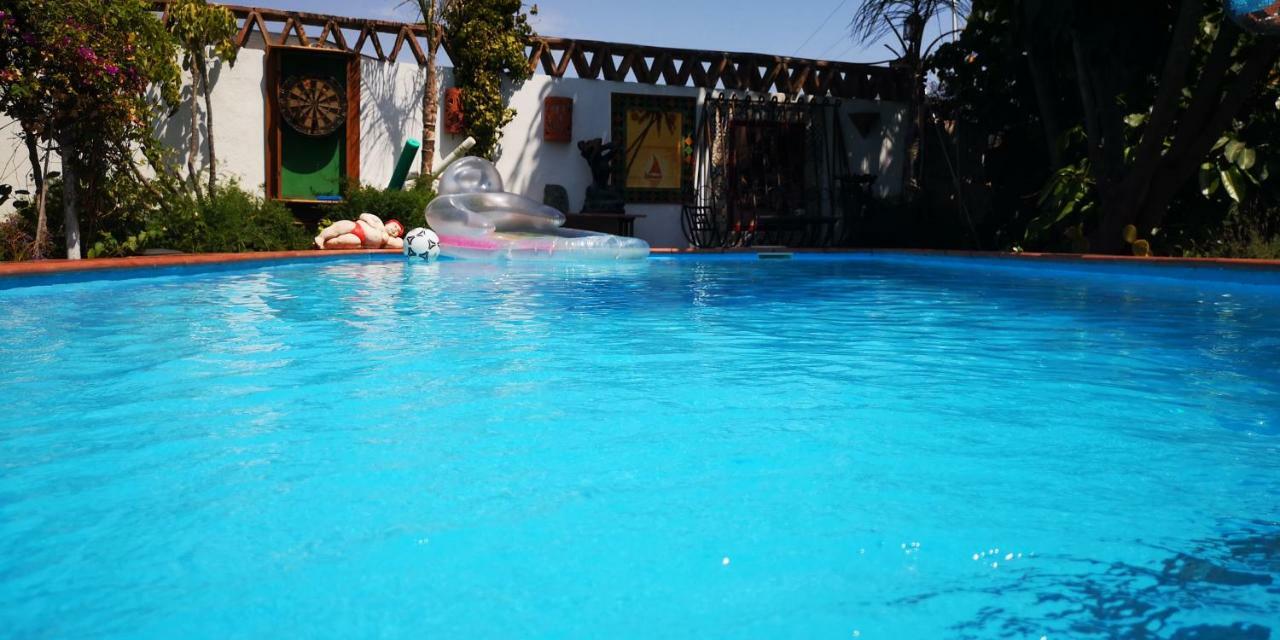 Costa Tropical Oasis