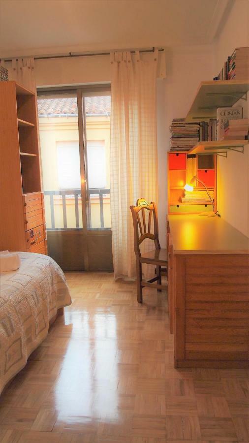 Housingleon - Muralla Apartment *