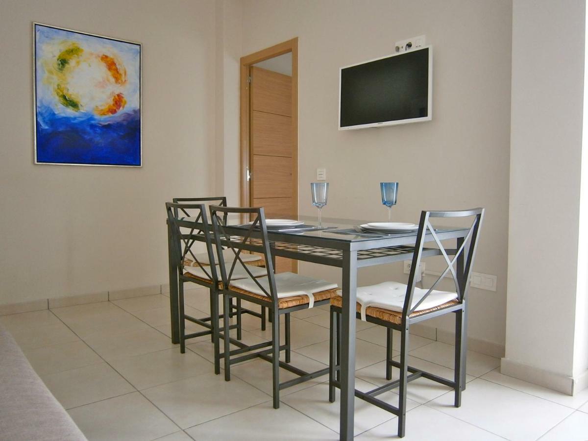 Yado Apartment *