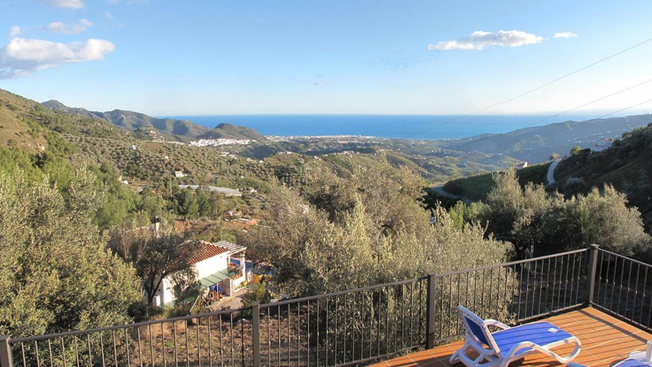 Los Pinos Villa *