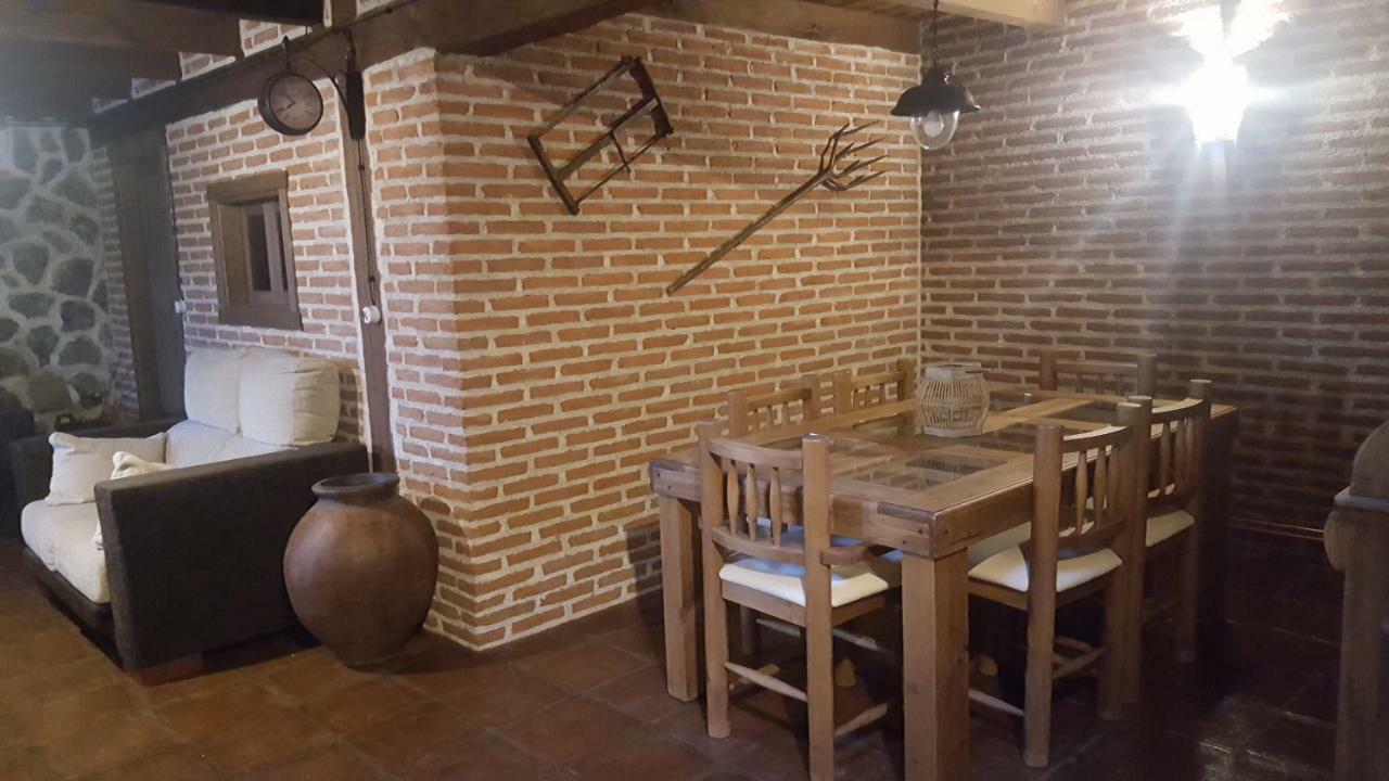 Refugio Perdigones * El Arenal (Castile and Leon)