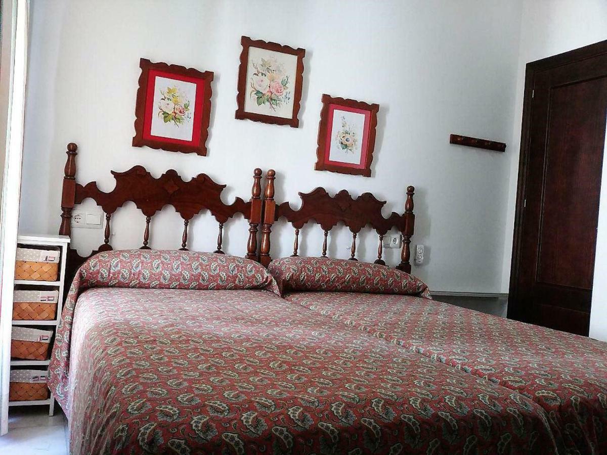 Apartamento En Pleno Centro. Acogedor, Garaje, Ascensor, A/a.