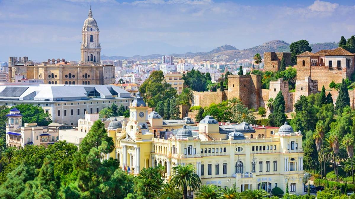 Encantador Bajo En Málaga