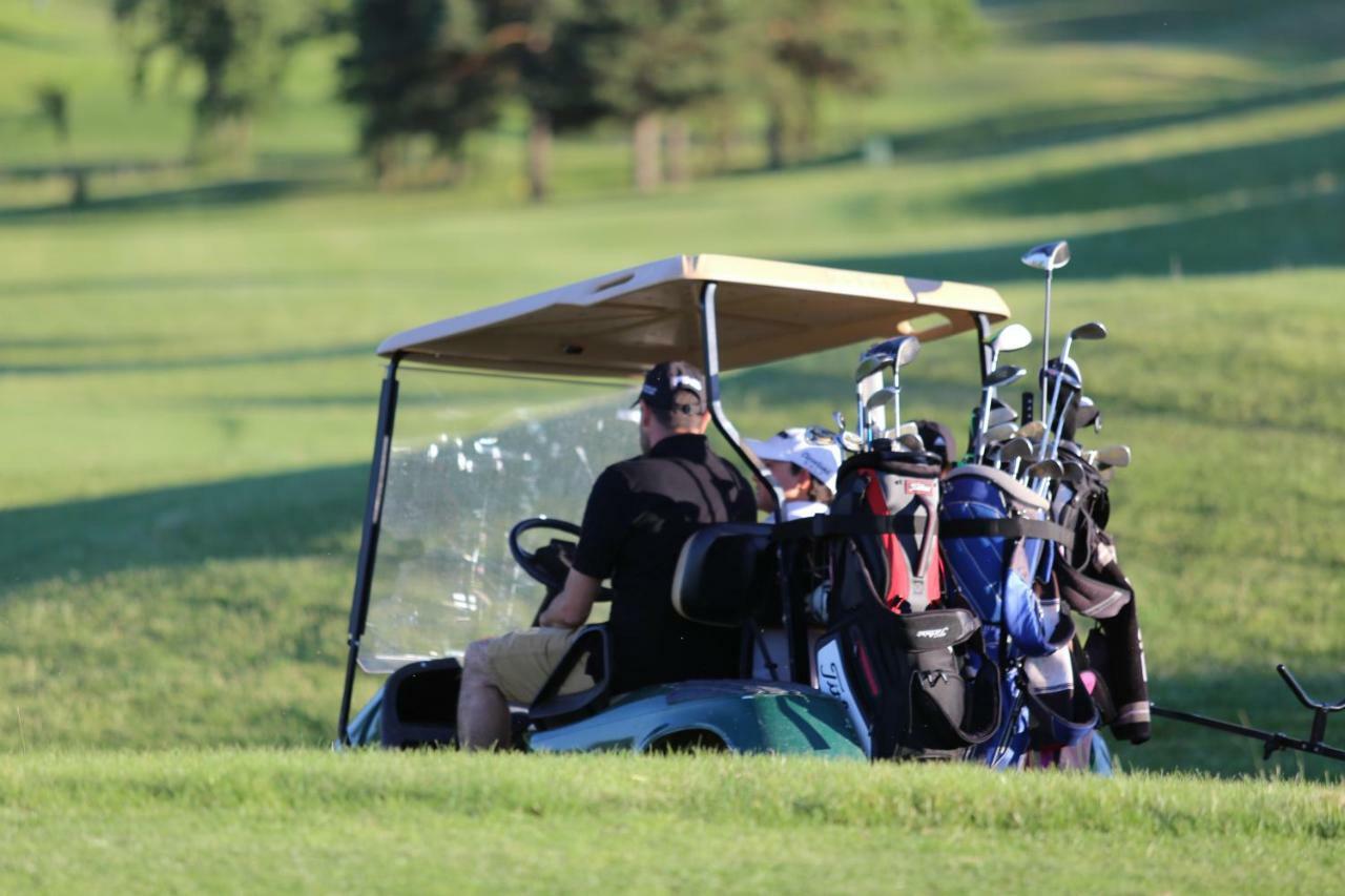 Campo De Golf