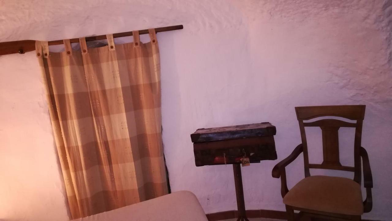 Casa Cueva El Algarrobo *