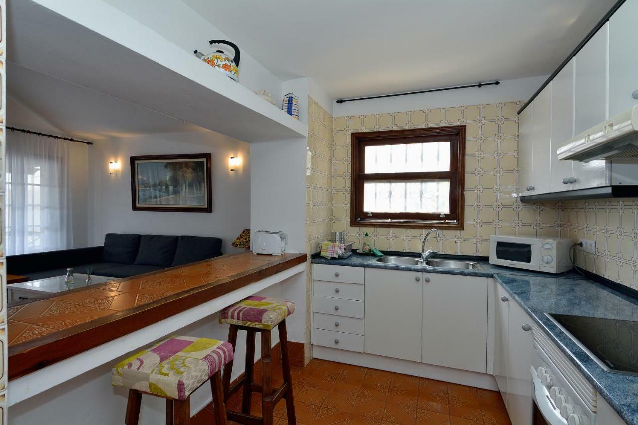 3br House - Solarium & Shower Terrace