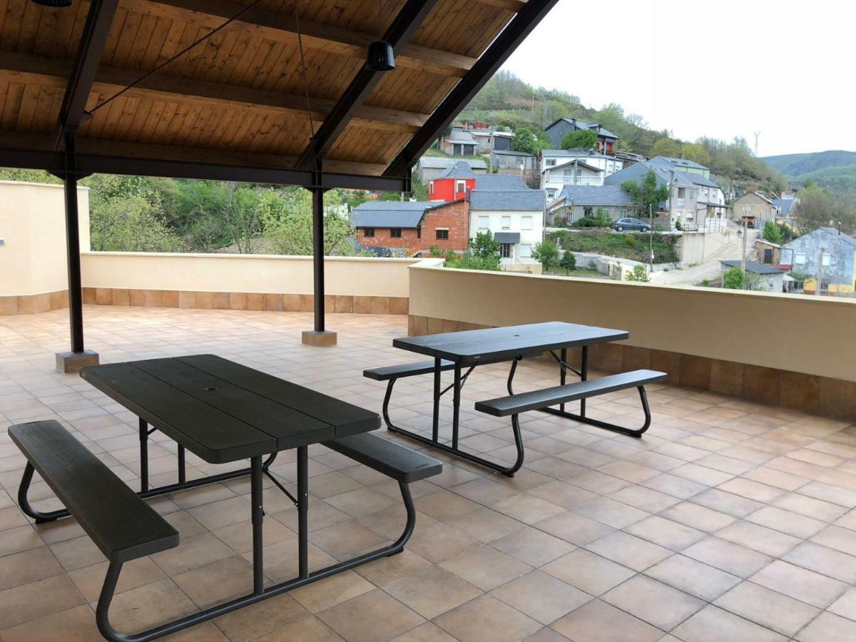La Antigua Escuela Del Bierzo *