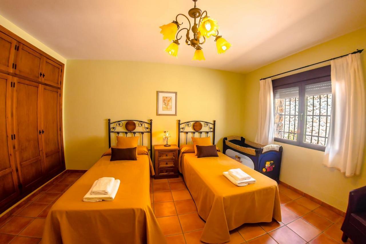 Cortijo La Tapia Country house *