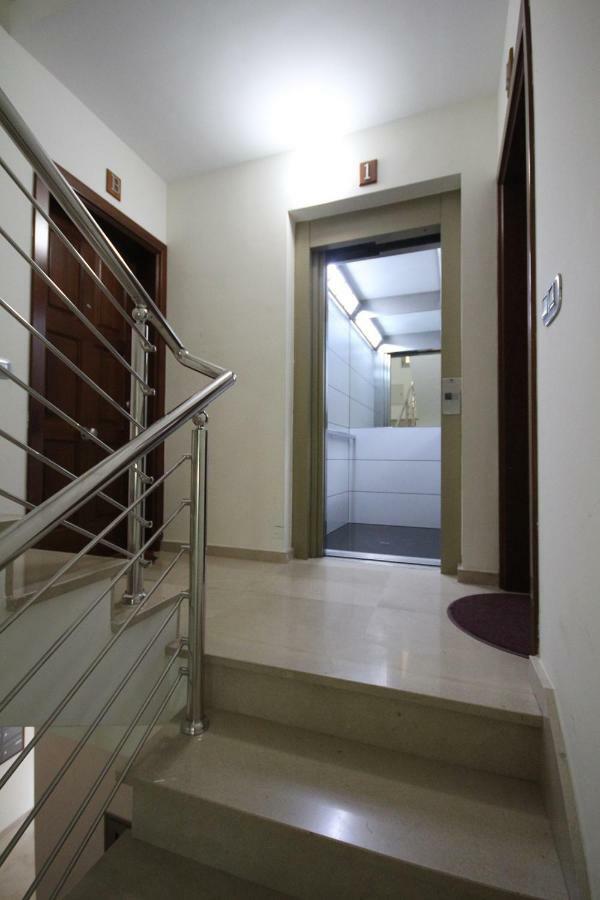 Marlenghi 8 2a Apartment