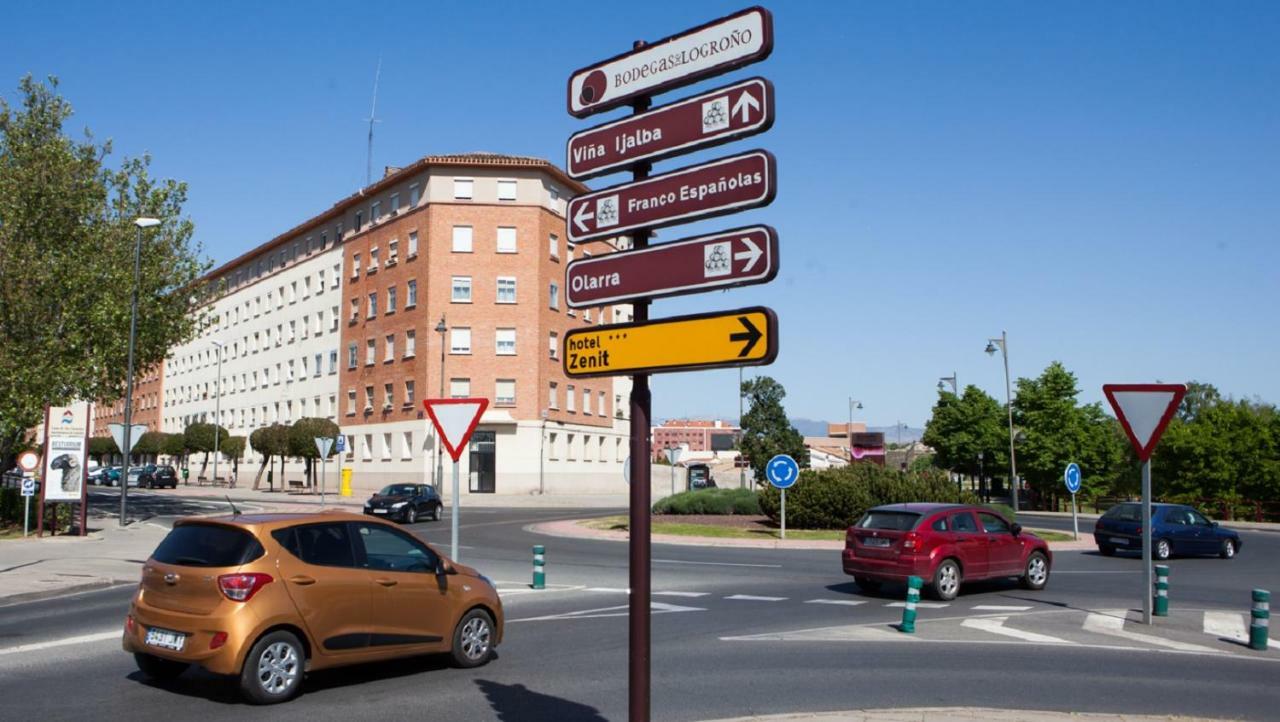 Centro A Orillas Del Ebro Apartment *