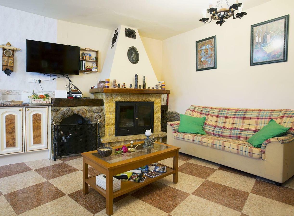 Casa Rural Bodega De Los Lobera Country house *
