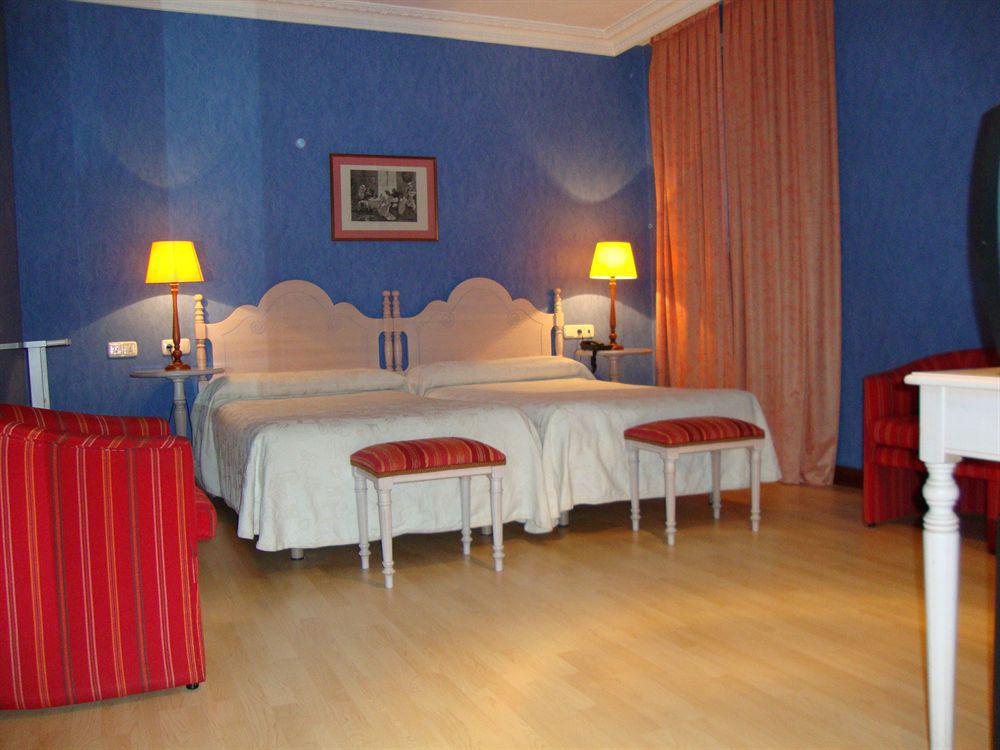 San Camilo Hotel 3*