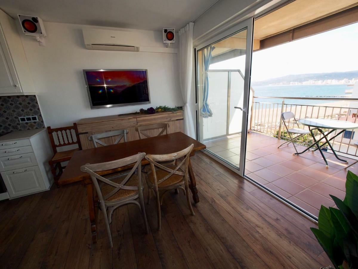 Seafront In Apartment *
