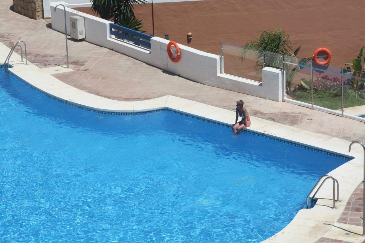 Urbanización Cármenes El Hacho * Manilva