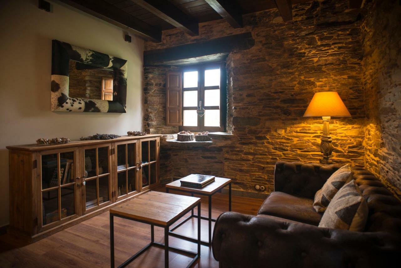 Complejo Rural Casona De *