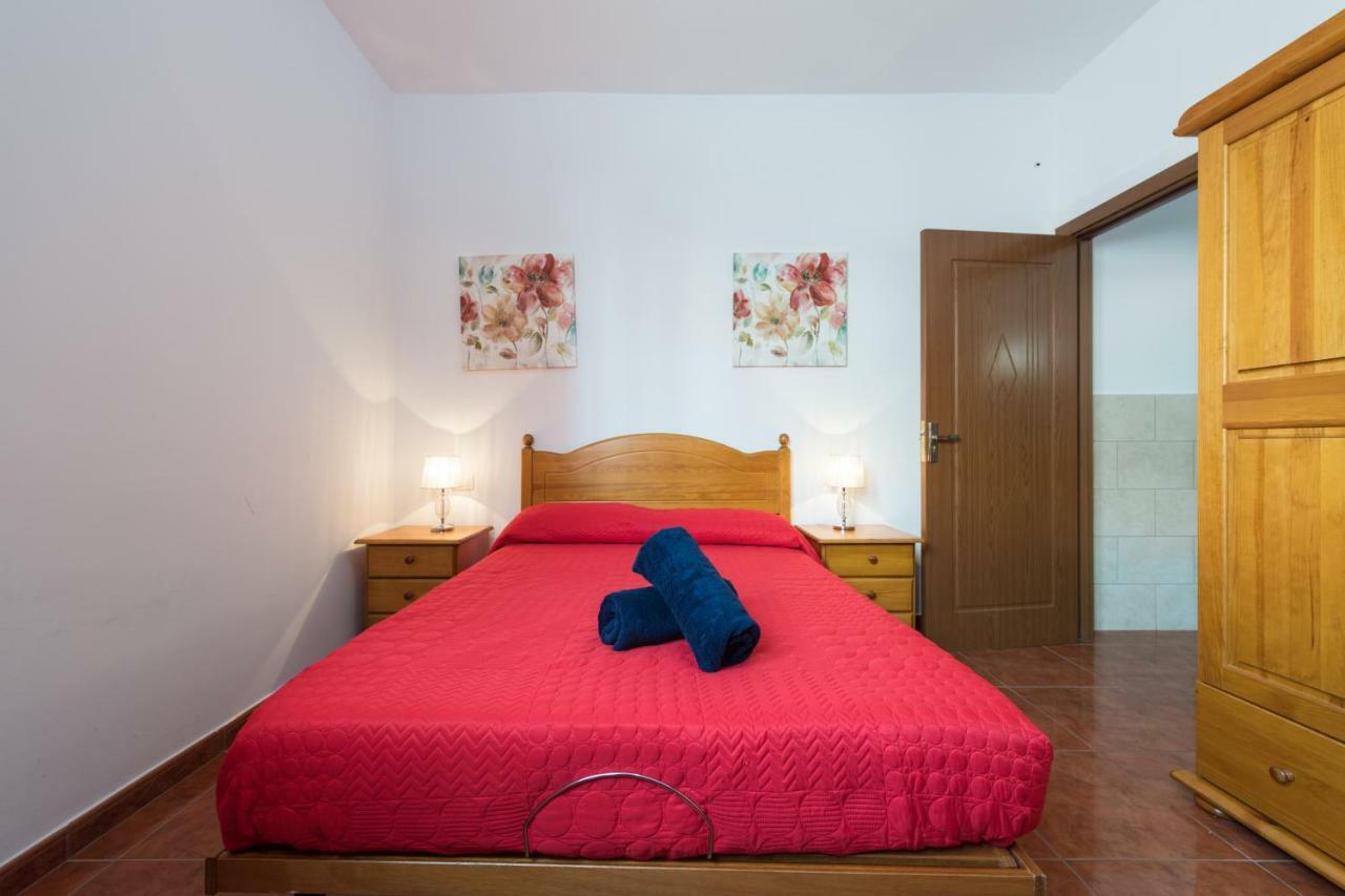 Private Solarium - 2br House Near The Airport * Vecindario (Gran Canaria)