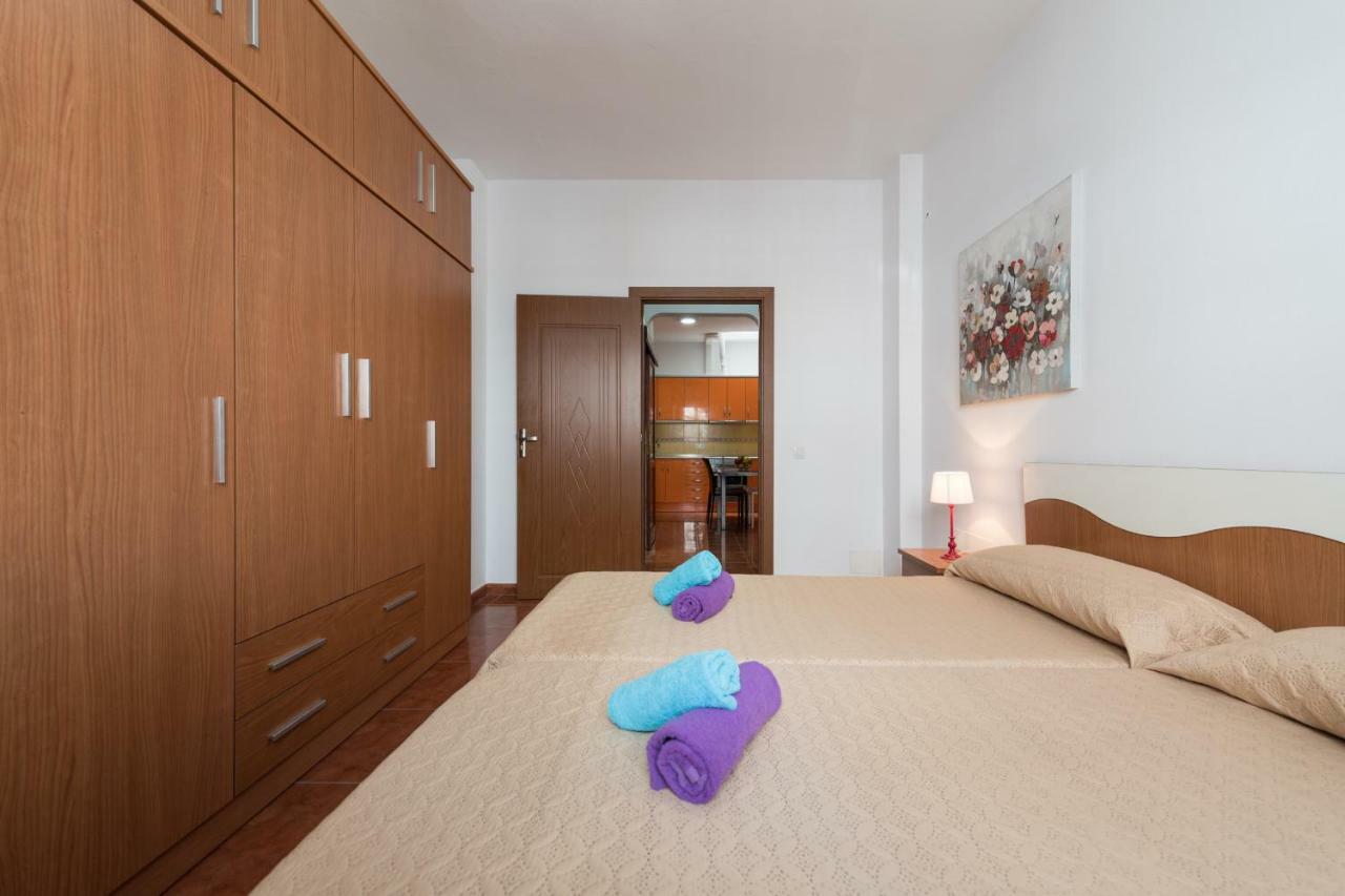 Private Solarium - 2br House Near The Airport *