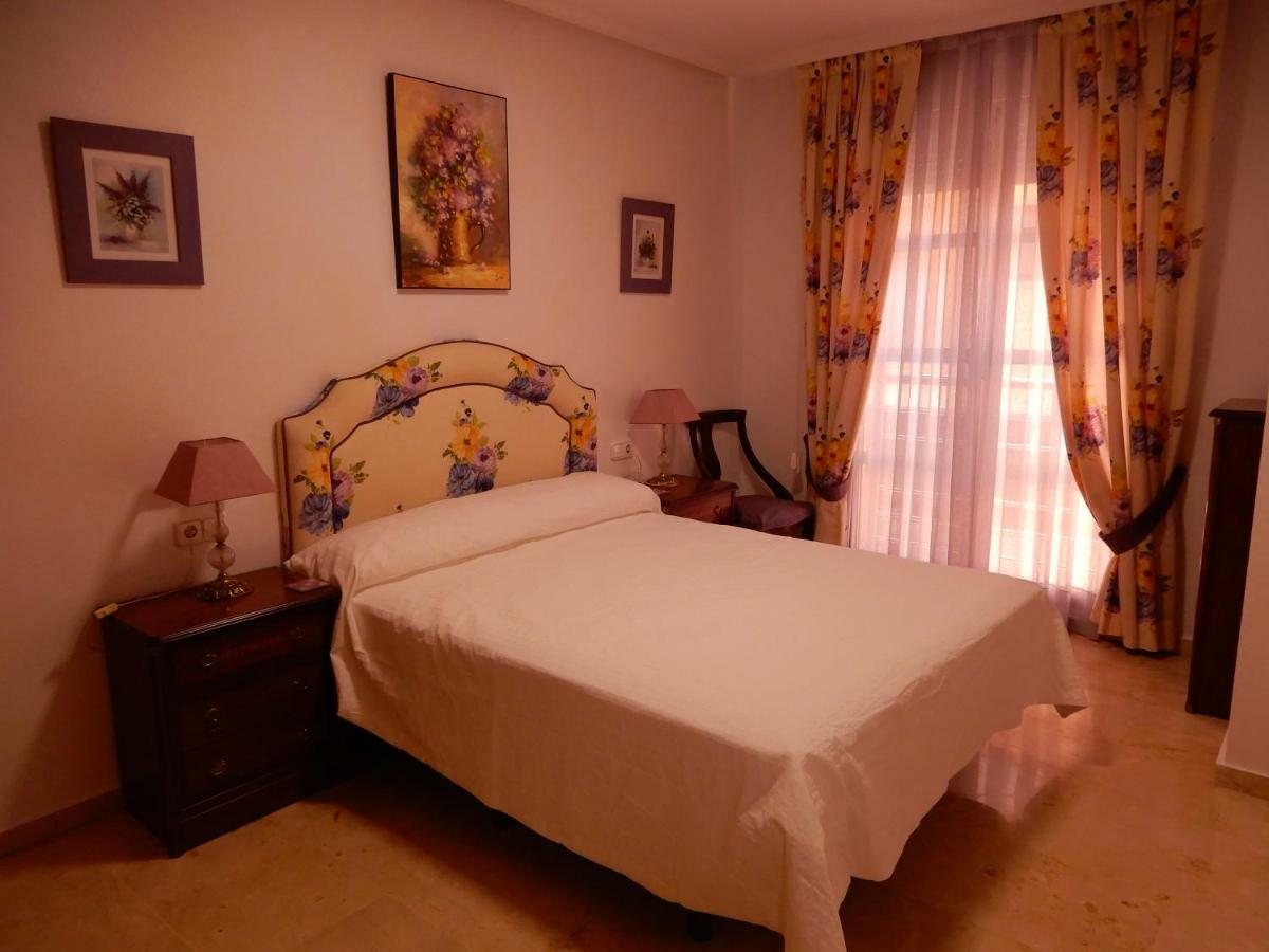 Edificio 1º Linea De Playa, En Paseo Maritimo De Torrevieja, Alicante, Costa Blanca Apartment *