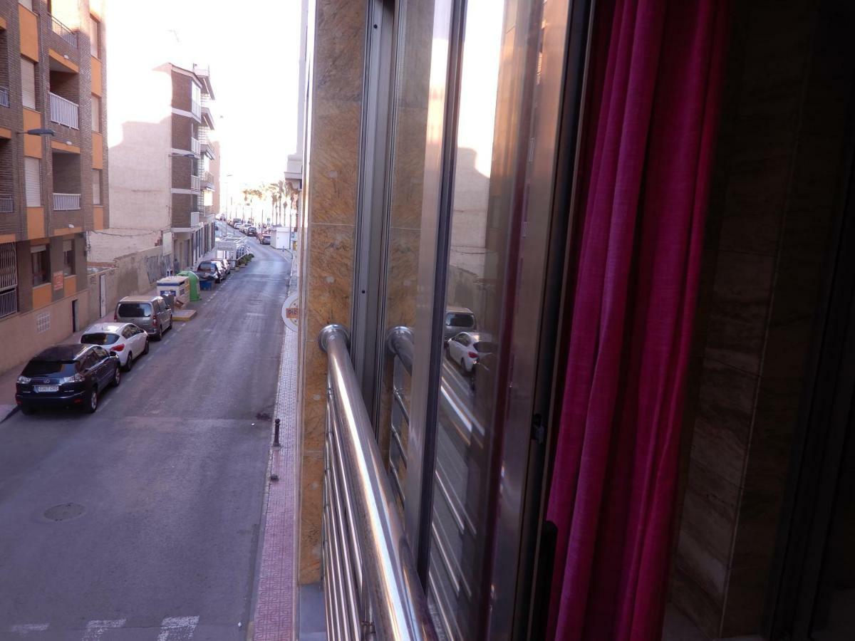 Apartment Edificio 1º Linea De Playa, En Paseo Maritimo De Torrevieja, Alicante, Costa Blanca Torrevieja