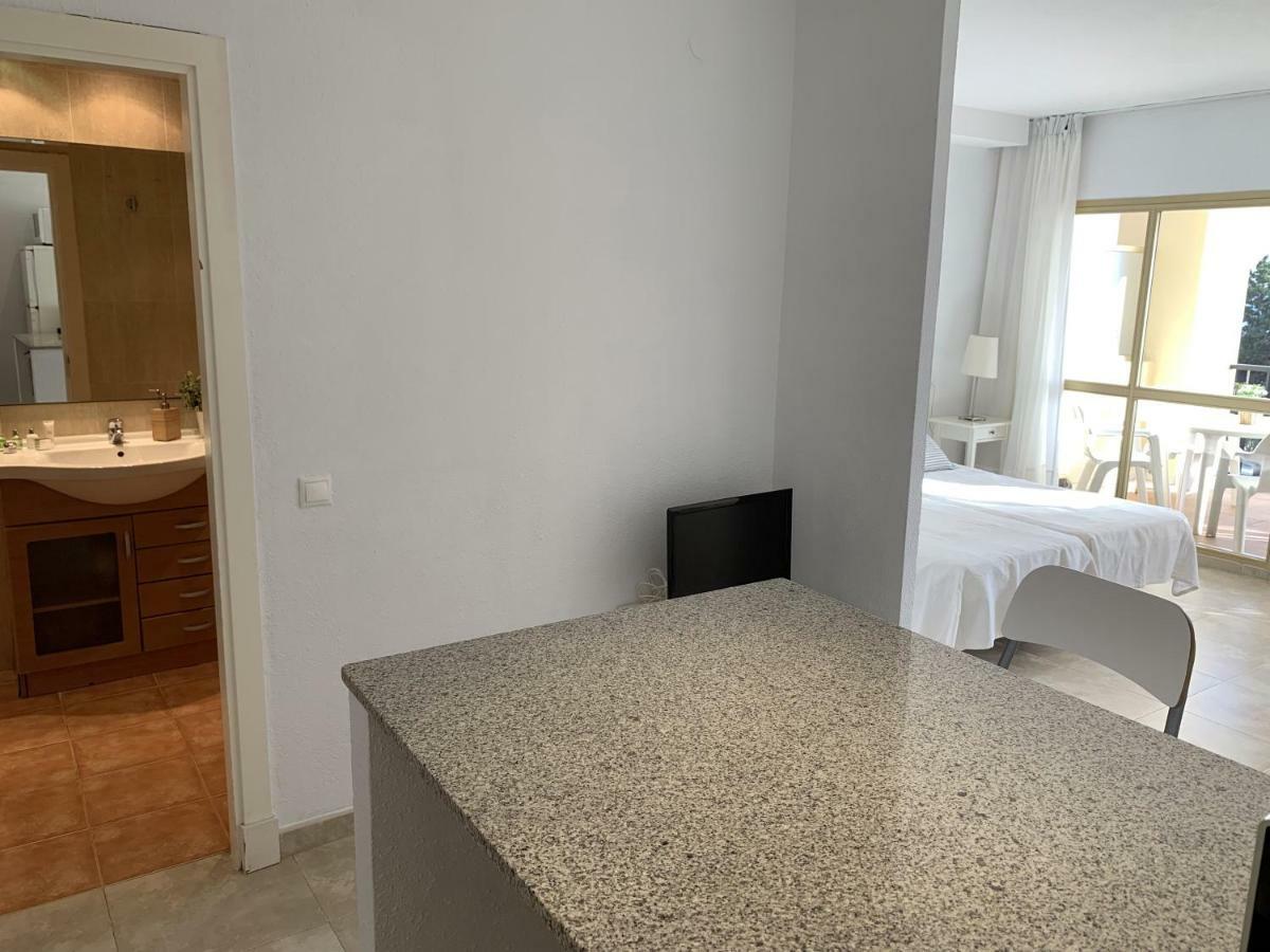 Apartamento Estudio Primera Linea 50 Mtrs Playa. Fibra 600mb Marbella