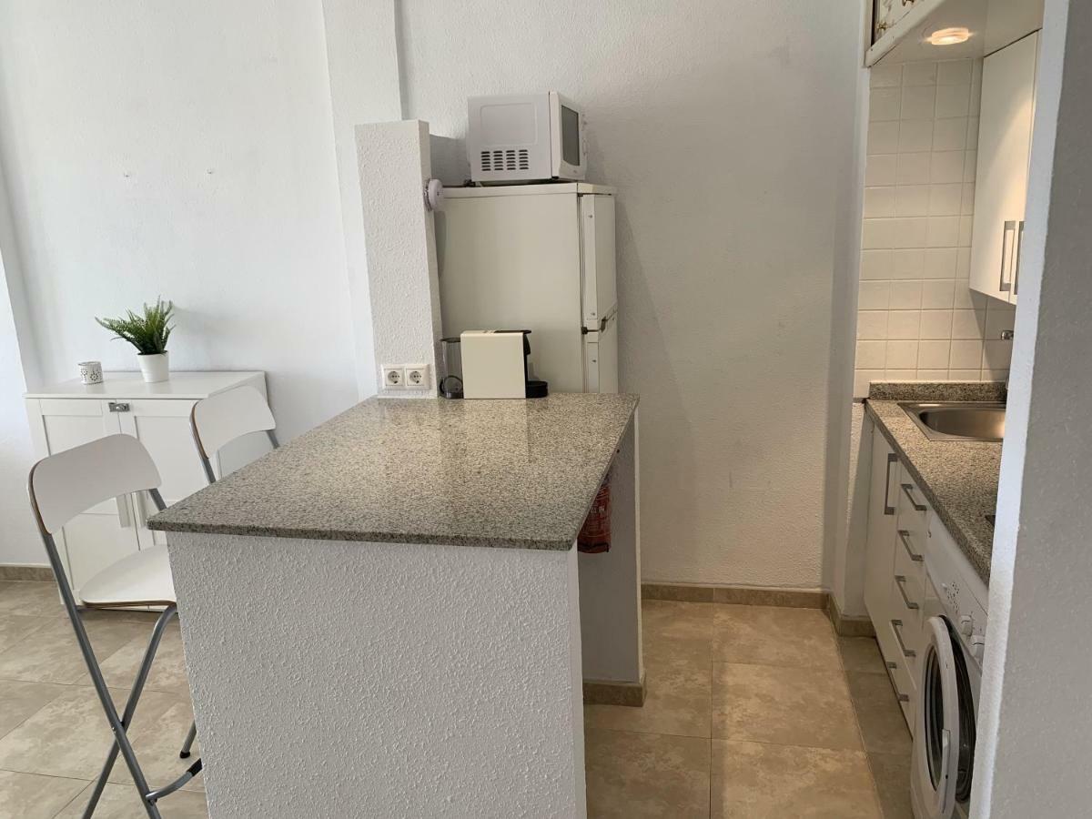 Apartamento Estudio Primera Linea 50 Mtrs Playa. Fibra 600mb Marbella