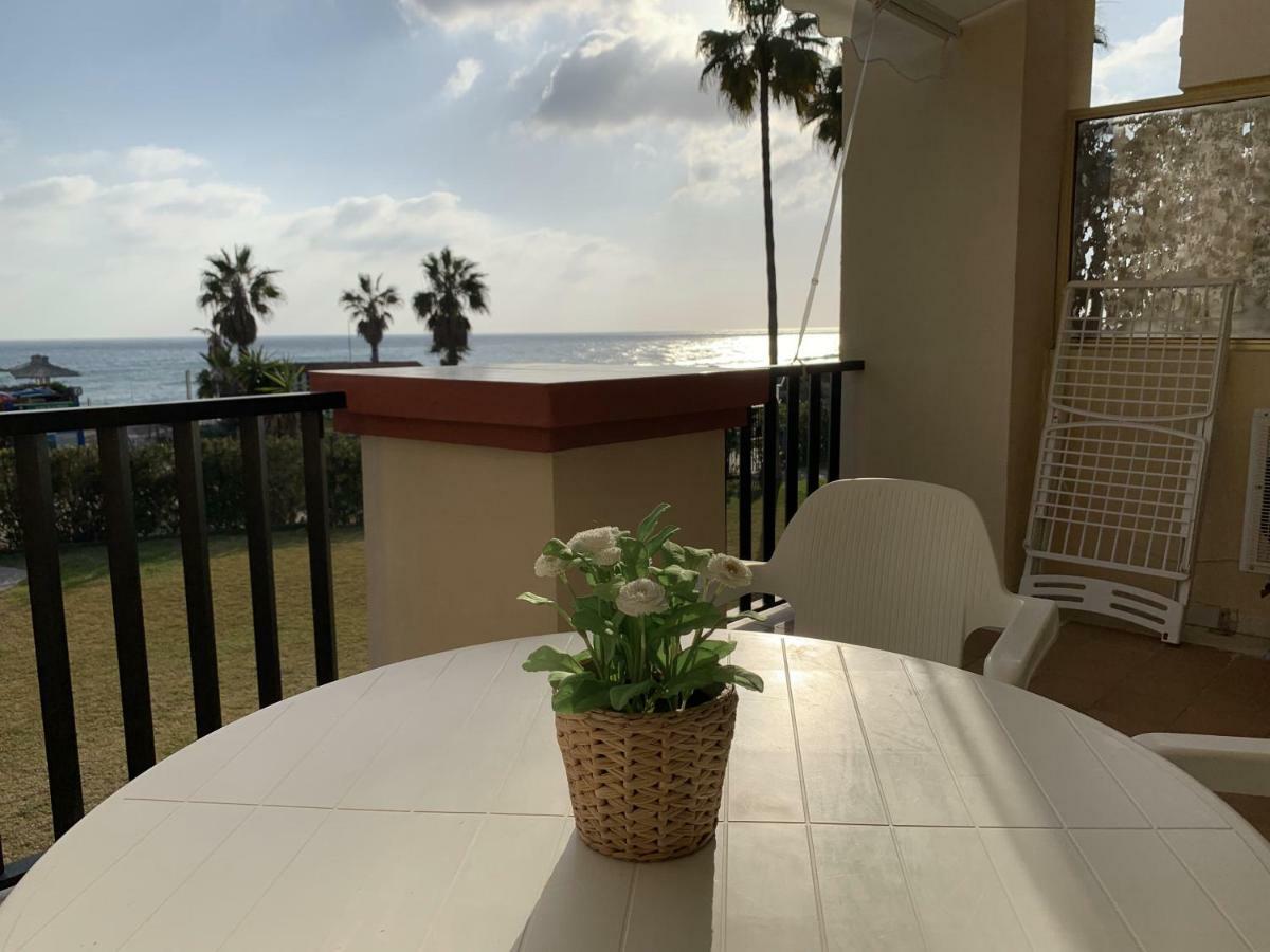 Apartamento Estudio Primera Linea 50 Mtrs Playa. Fibra 600mb