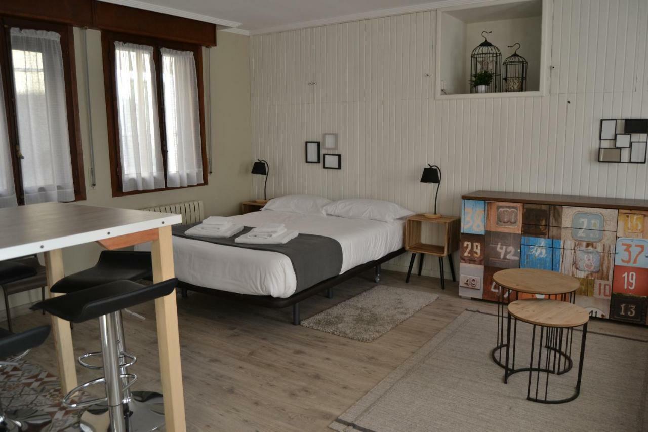 Tres Puentes Apartamentos&habitaciones * Anguiano