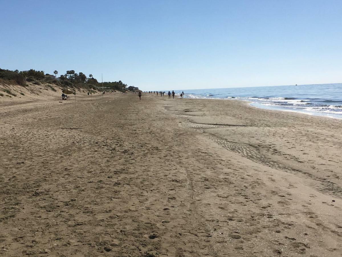 Apartamento Estudio Primera Linea 50 Mtrs Playa. Fibra 600mb Marbella