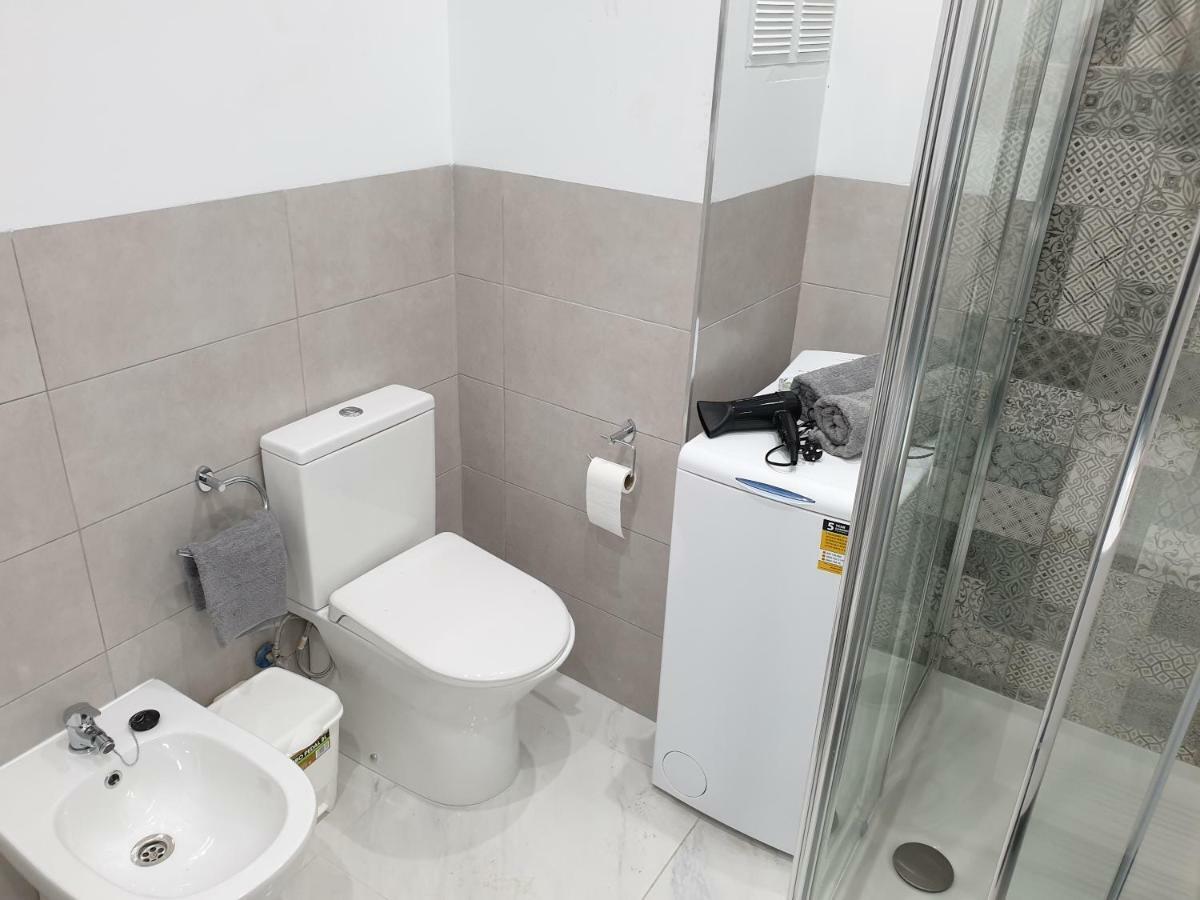 Casa Flores With Heated Pool, Only 490 Meters To The Beach, Balcony, Wifi Apartamento *