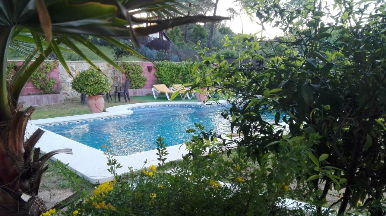 Casa Encantadora Con Piscina Privada Y Chimenea