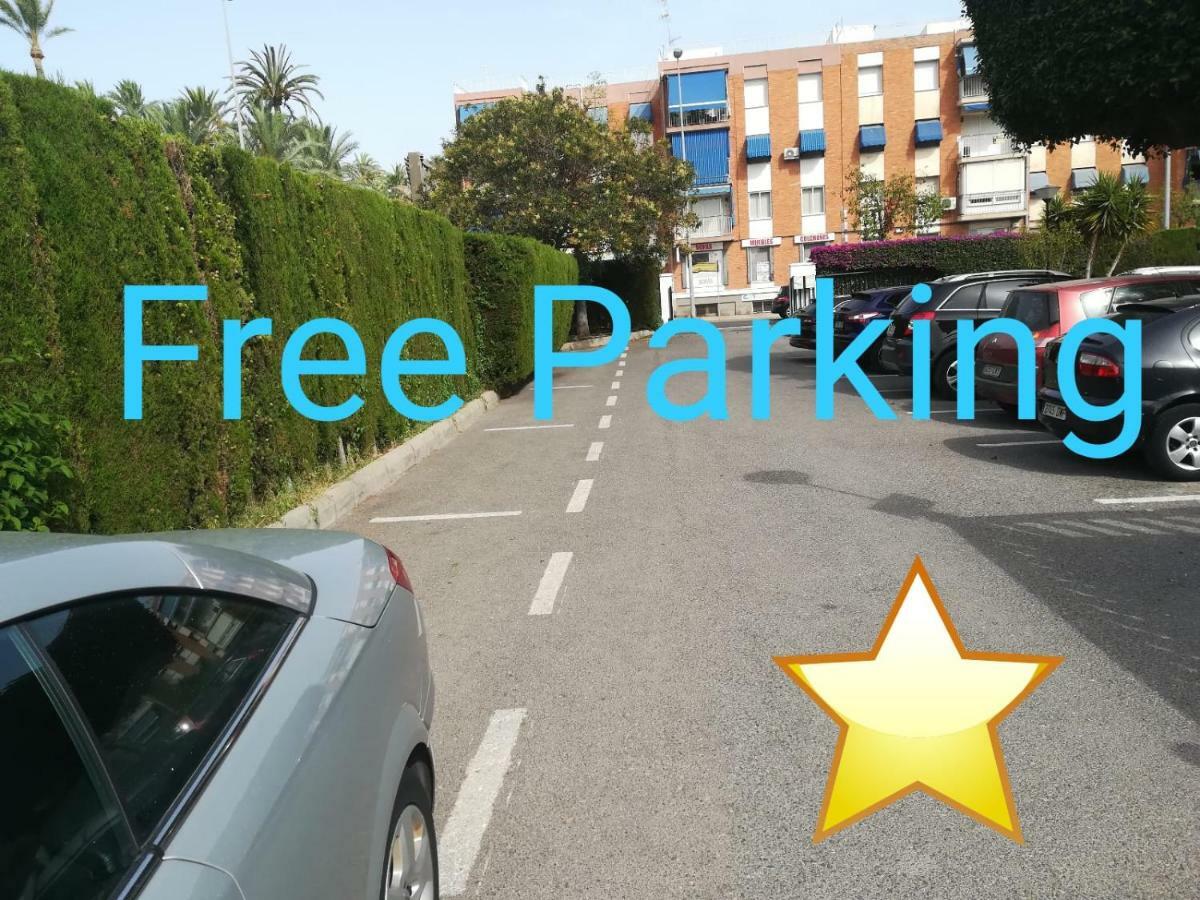 Playa 500m Y Centro Pueblo 600m, Piscina, 4 Clim, 2 Parkings