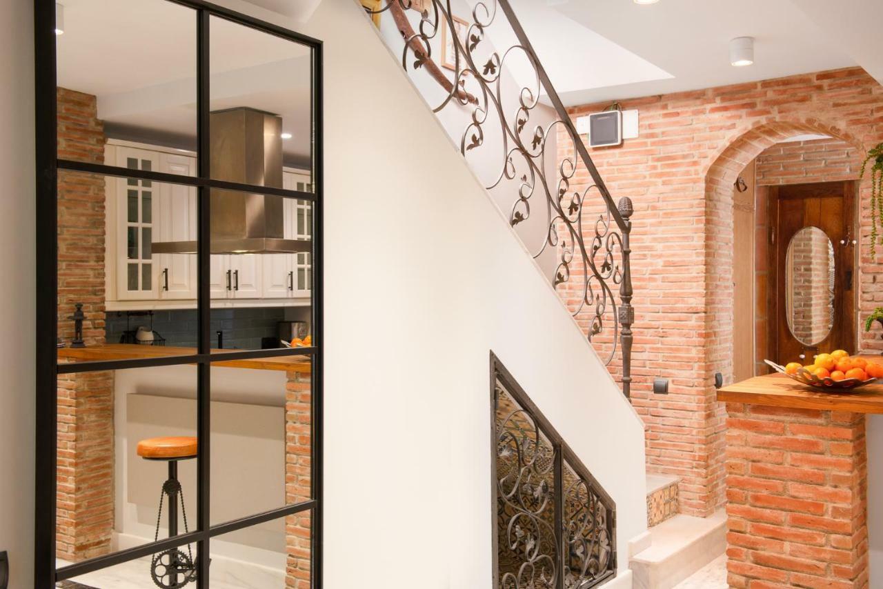 Center Beachfront With Private Patio * Marbella