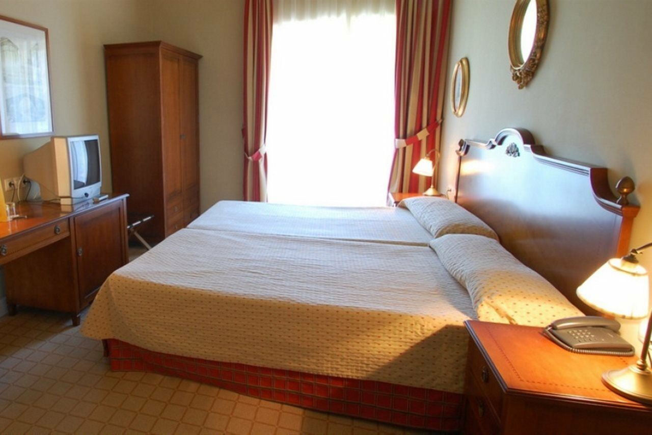 Arcea Gran Pelayo Hotel 4*