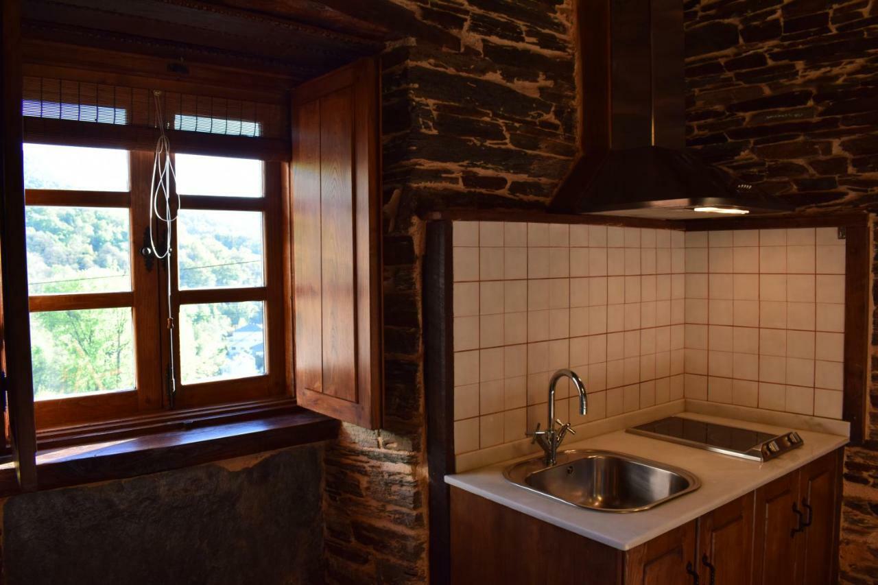 Casas De Outeiro Casa rural Samos