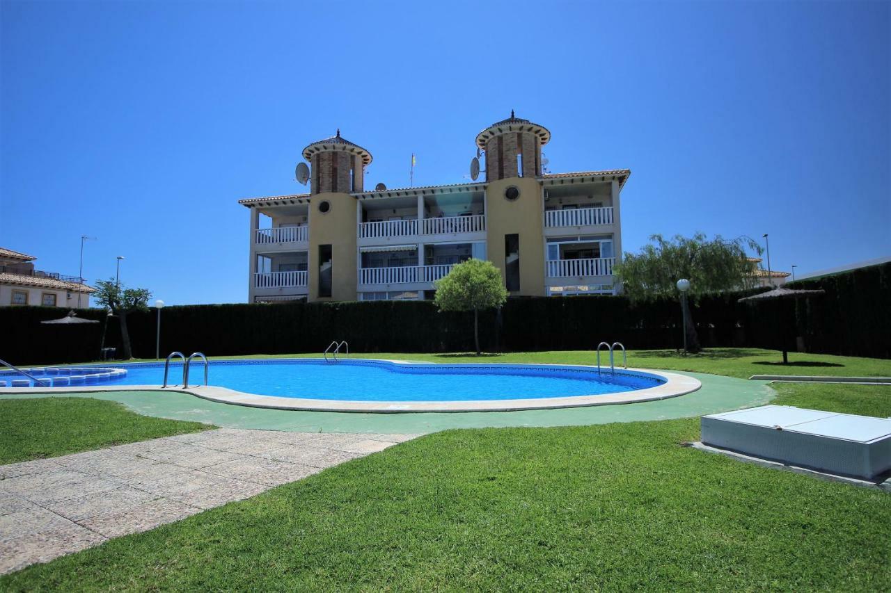 House Rubi * Orihuela