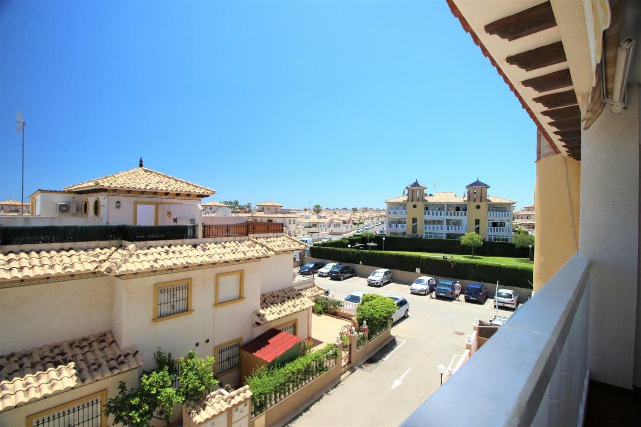 House Rubi * Orihuela
