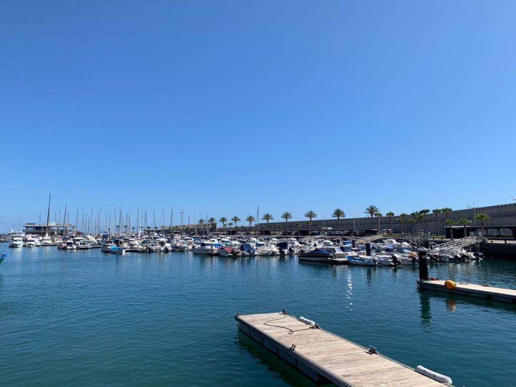 La Ola *