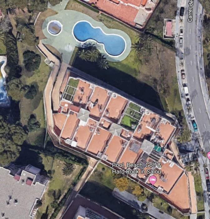 Pool, Beach, Golf & Hard Rock In Apartment