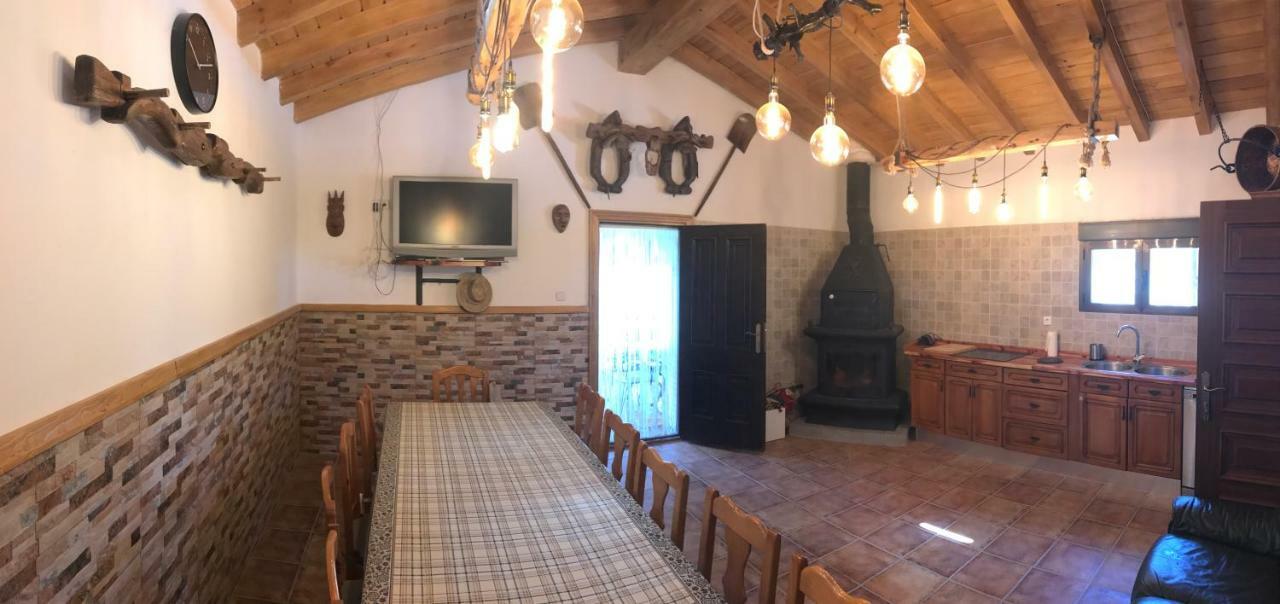 Casa De Pueblo Con Merendero Opcional