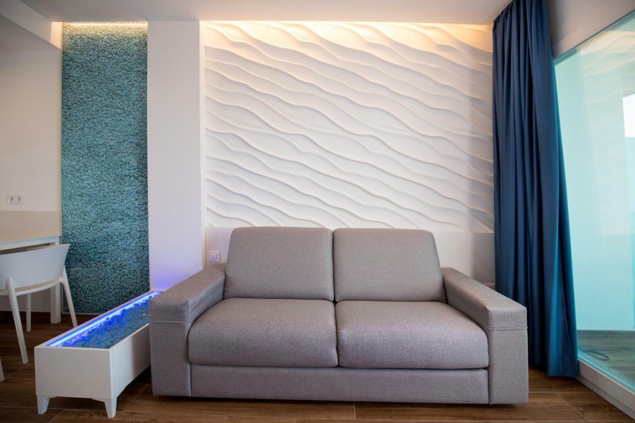 Sea Experience Apartahotel 4*