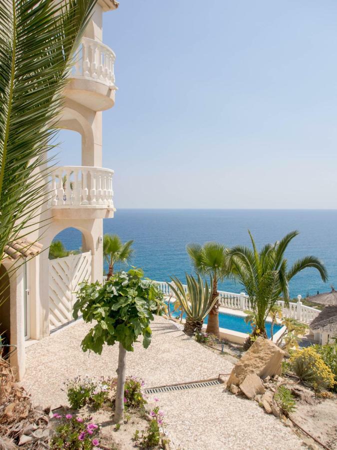 Villa Frontline Villa, Five Star Deluxe *