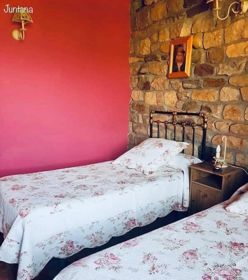 Casa Rural Juntana Holiday home *