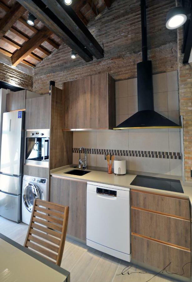 Casita En El Cabañal Con Patio
