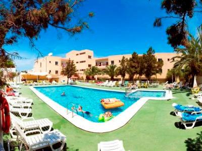 Apartahotel Sol Bay 2*