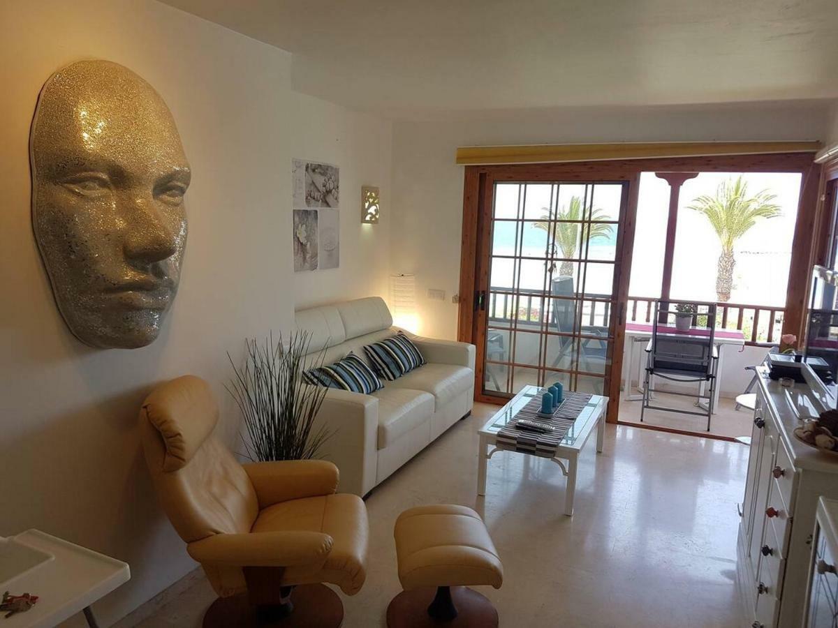 Playa Del Duque In 1st Sea Line Directly On The Beach, Heated Pool, Wifi, Balcony Apartamento *