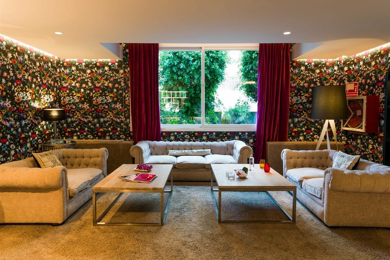 Monarque Sultan Apartment