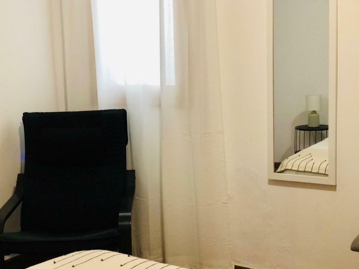 Canaryislandshost L Surf Lanzarote Apartment Famara
