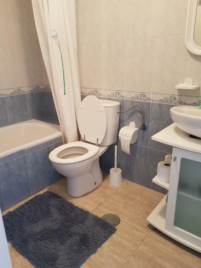 In Overlooking The Swimming Pool Apartment Campoamor