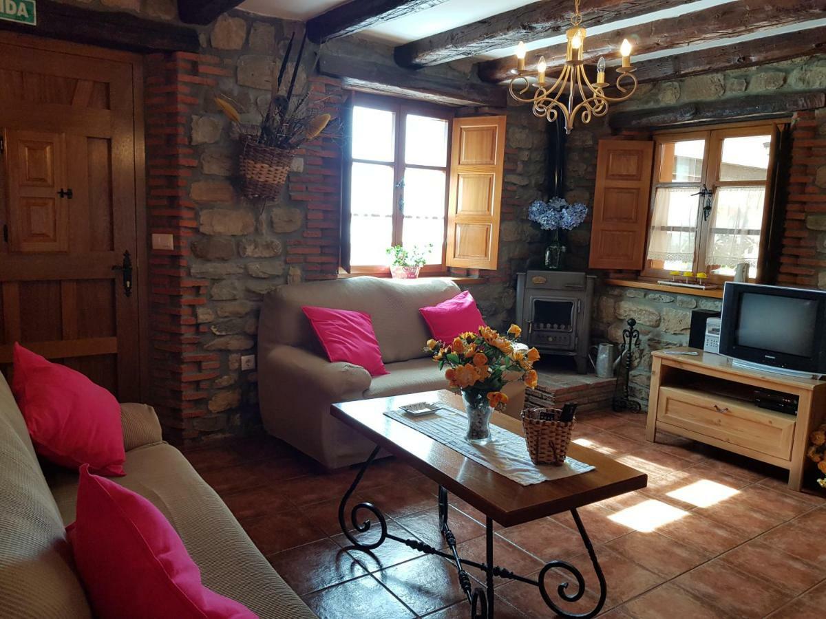 Casa Rural Juntana Holiday home